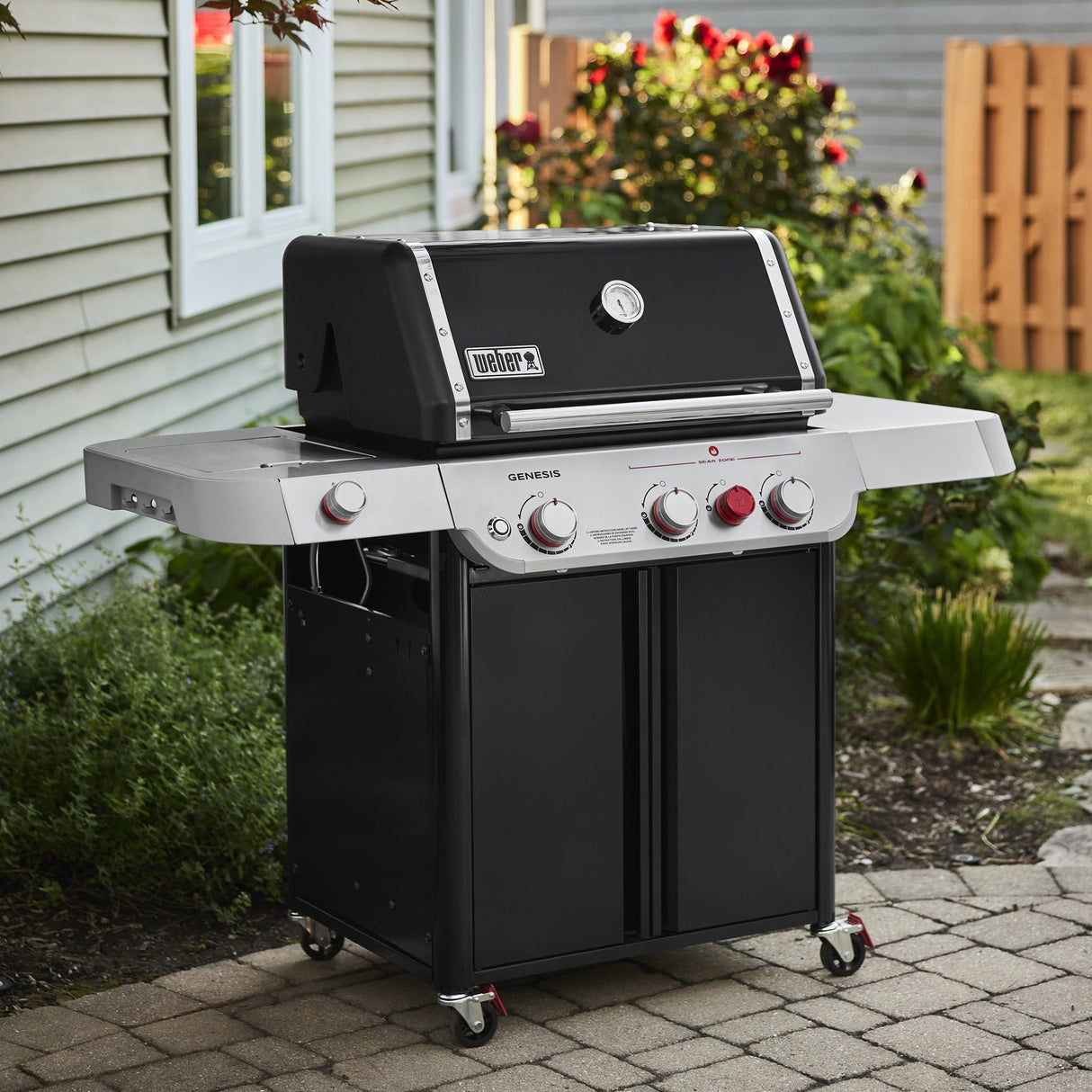 1500583 - GENESIS E - 335C LP BLK CA - BBQ Québec