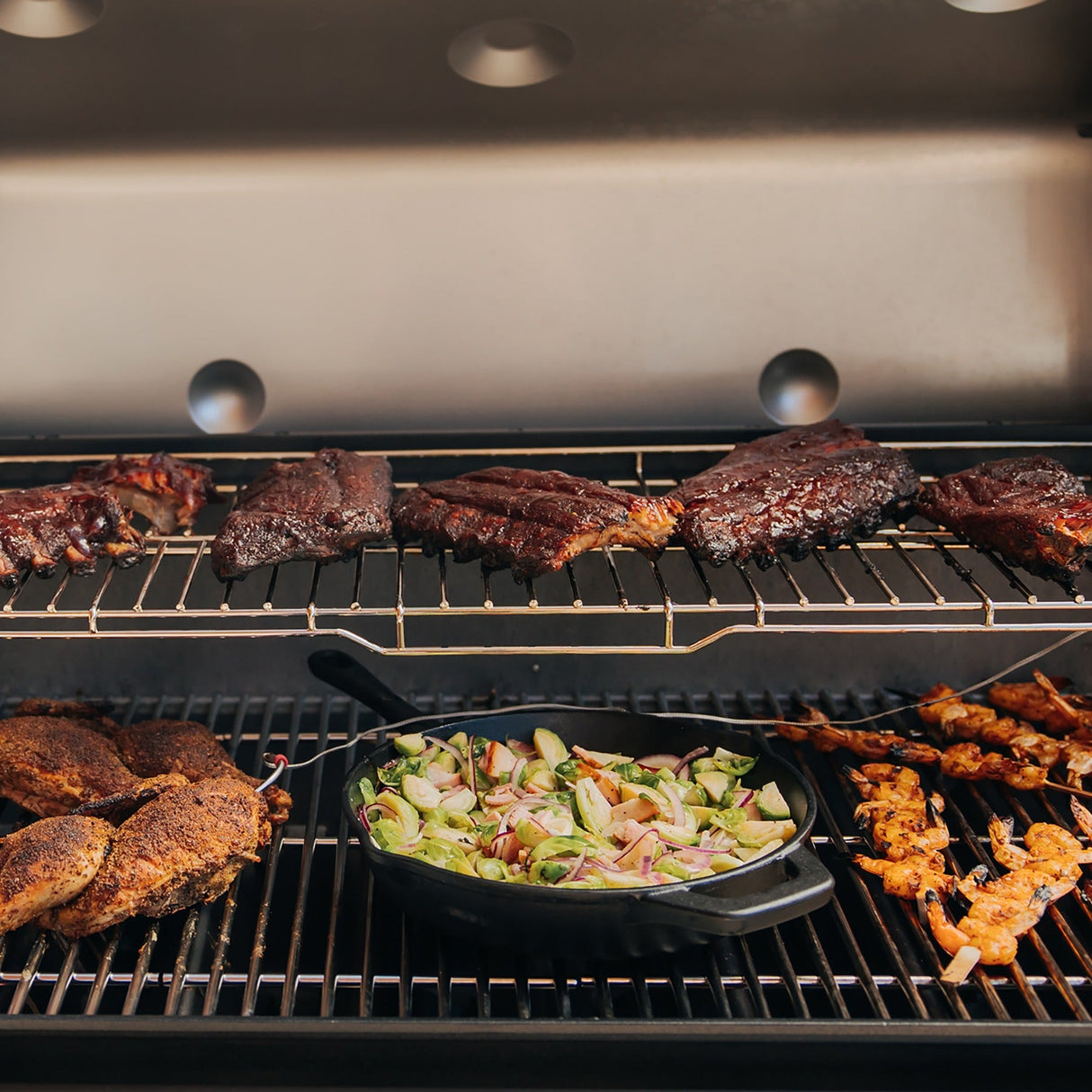 36400001 - Genesis 435 Stainless LP - BBQ Québec