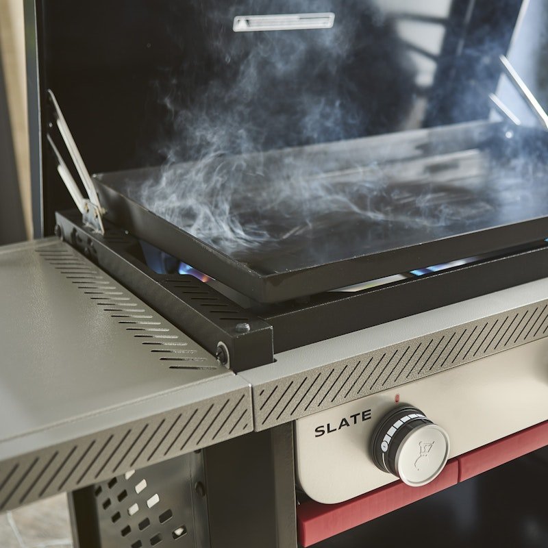 Weber - 1501345 - SLATE 28IN FT 3B LP RR BLK US/CA - BBQ Québec