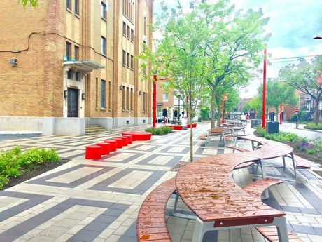 AVENUE SHAMROCK ET PLACE DU MARCHÉ - INAUGURATION D'UN ESPACE UNIQUE ET CONVIVIAL OFFRANT PLUS DE 160 PLACES ASSISES AUX VISITEURS - BBQ Québec