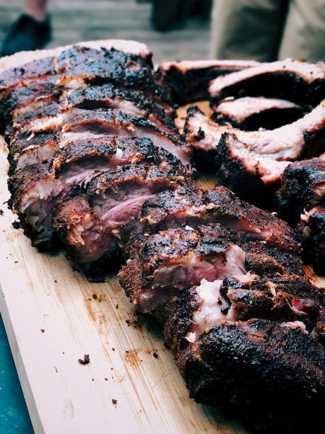Cuisine Lente au BBQ : Quand le Temps Devient Ton Ingrédient Secret - BBQ Québec