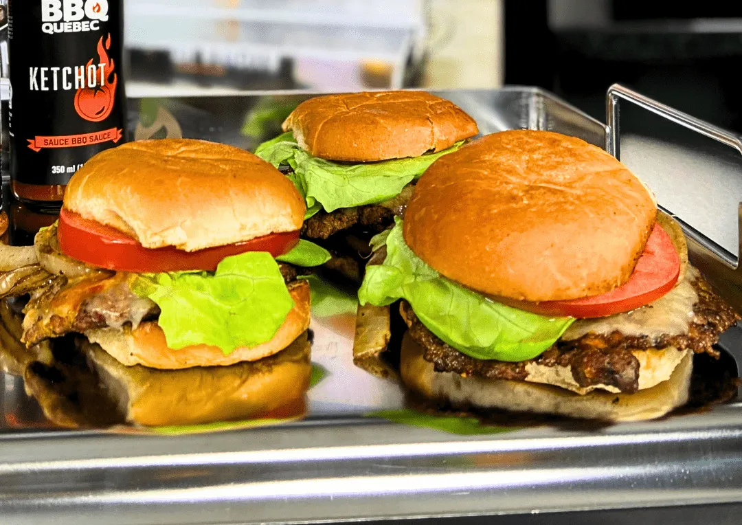 Smash burger pour les soirs de match - BBQ Québec
