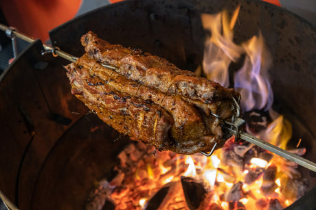 LONGE DE PORC AVEC UNE « ARMURE » DE CÔTES LEVÉES