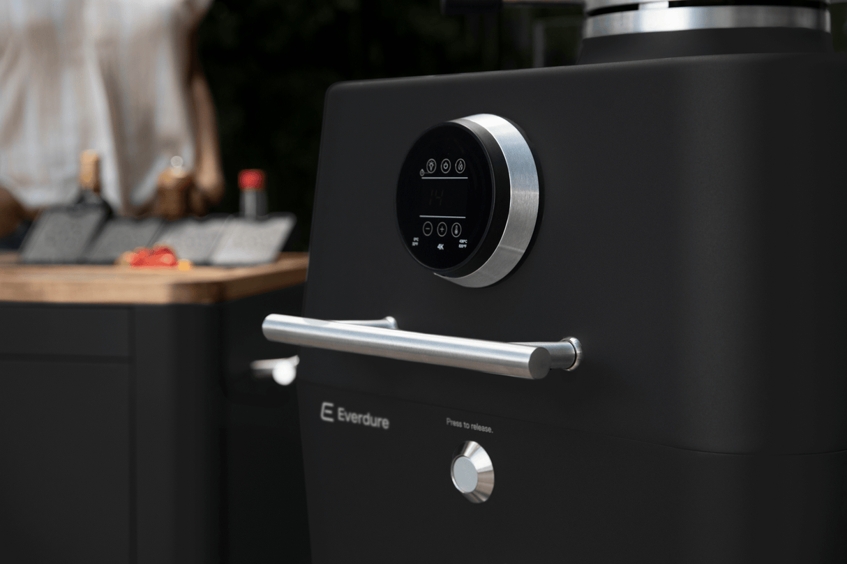HBCE4KBUS - Everdure - Charcoal 4K - Black - BBQ Québec