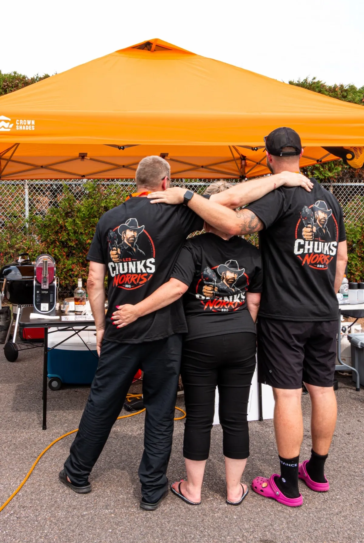 L'équipe Les Chunks Norris devant leur montage au Party BBQ Nation 2026